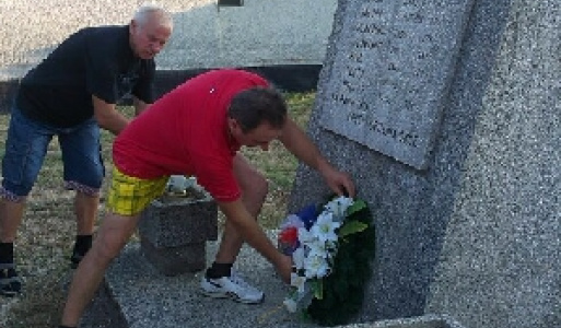 Kladenie venca pri príležitosti 71. výročia SNP a športový deň m 