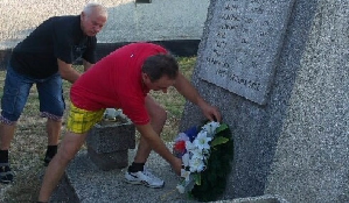 Kladenie venca pri príležitosti 71. výročia SNP a športový deň m