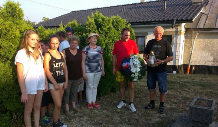 Kladenie venca pri príležitosti 71. výročia SNP a športový deň m